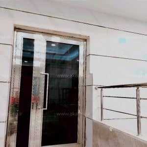 درب استیل و شیشه ای یک نیم لنگه